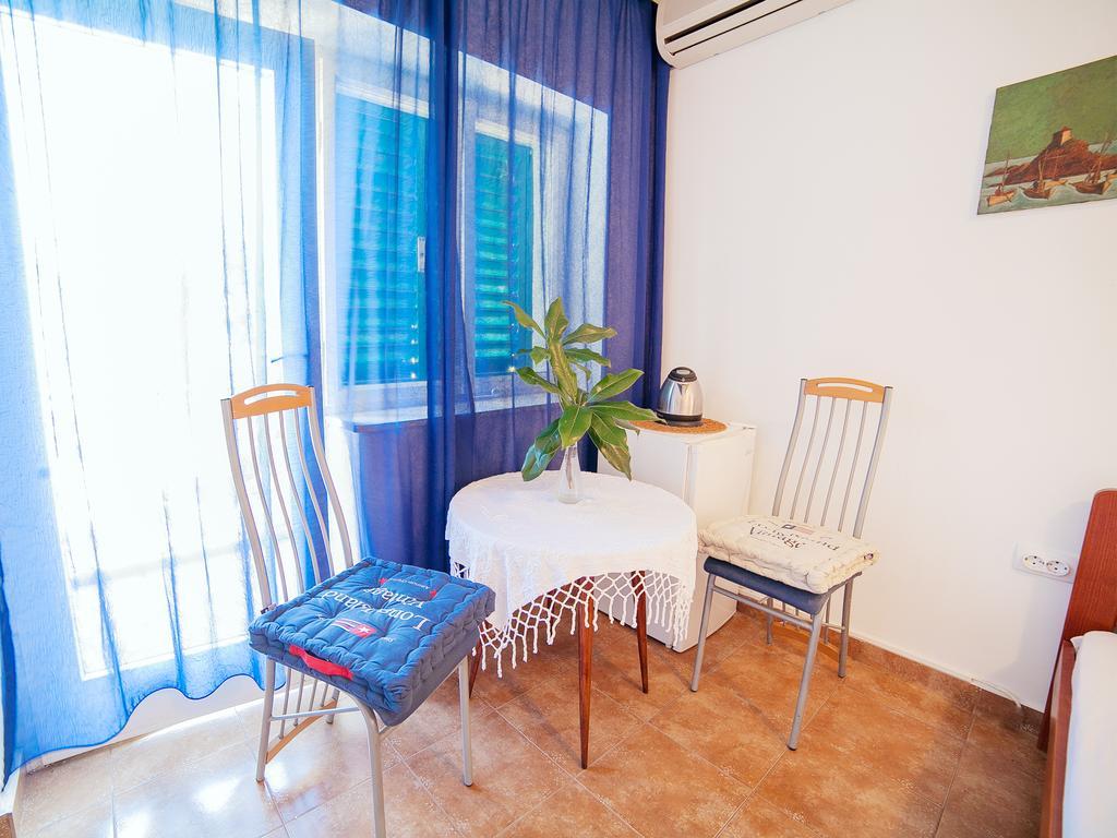 Ambient Apartment